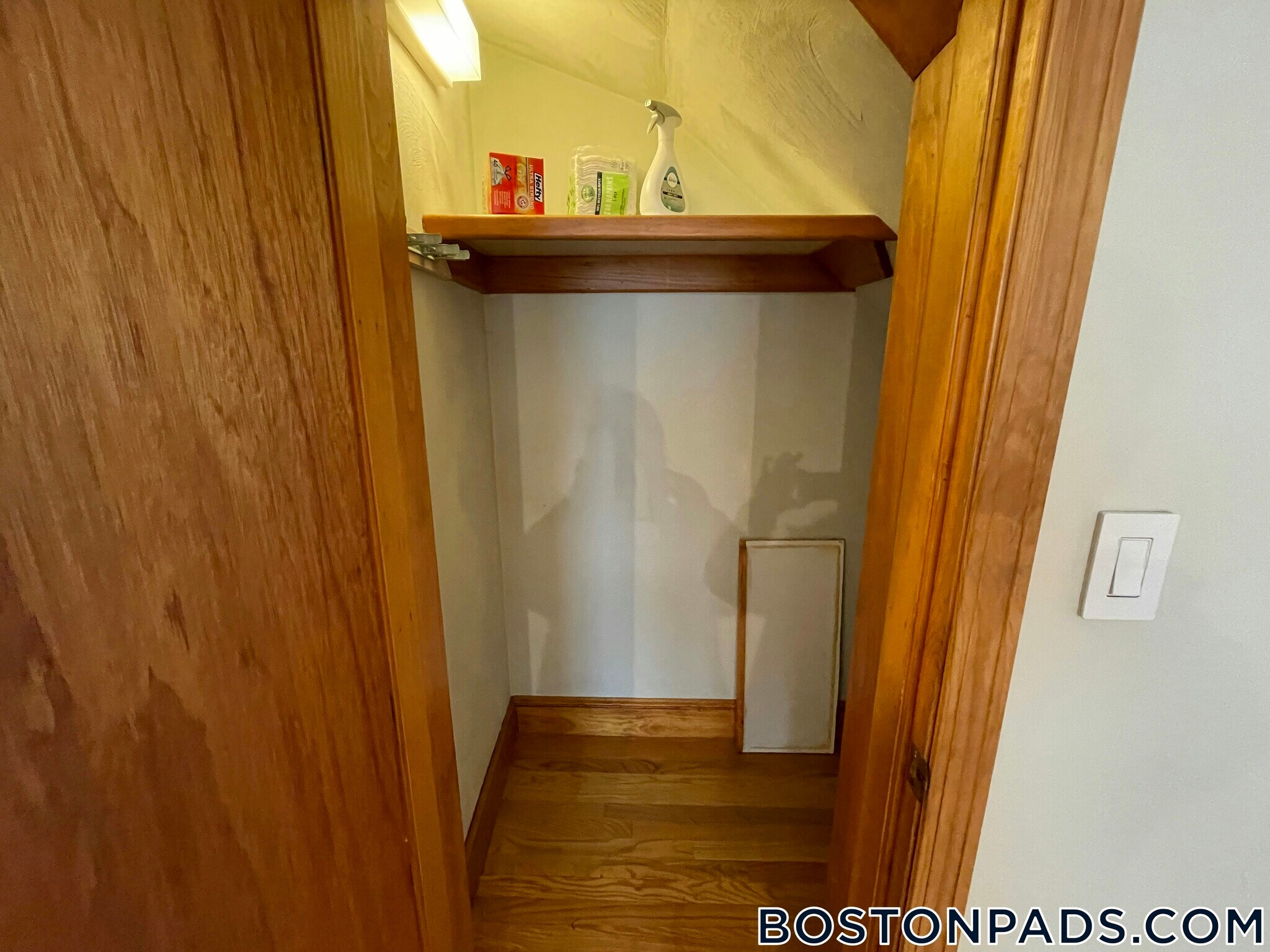 Building Photo - 77 Easton St