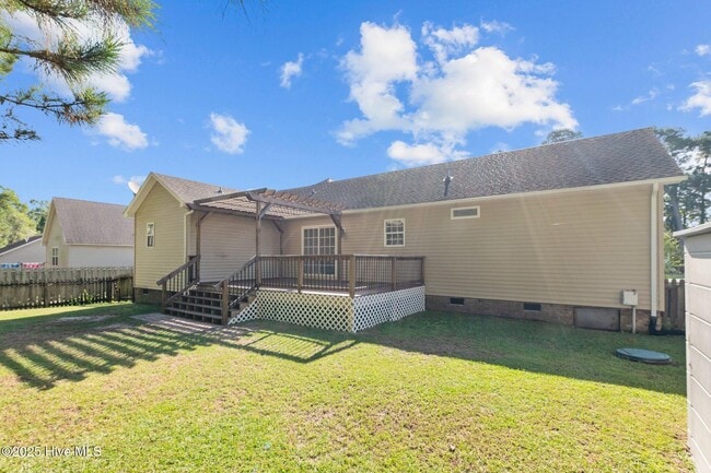 Building Photo - 123 Leonard Dr