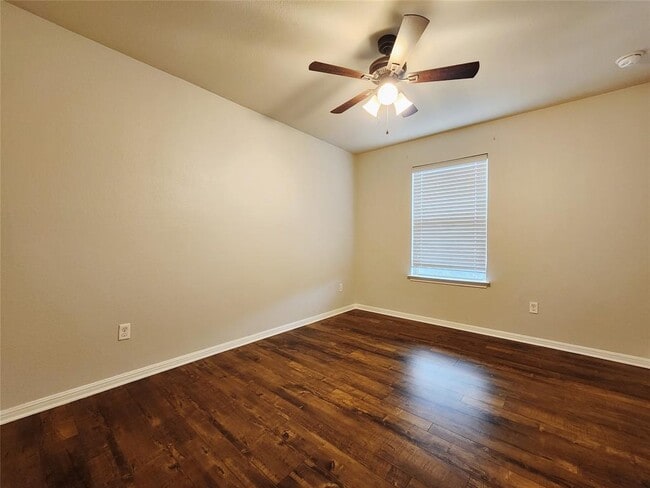 Building Photo - 5921 Red Bud Ridge Ln