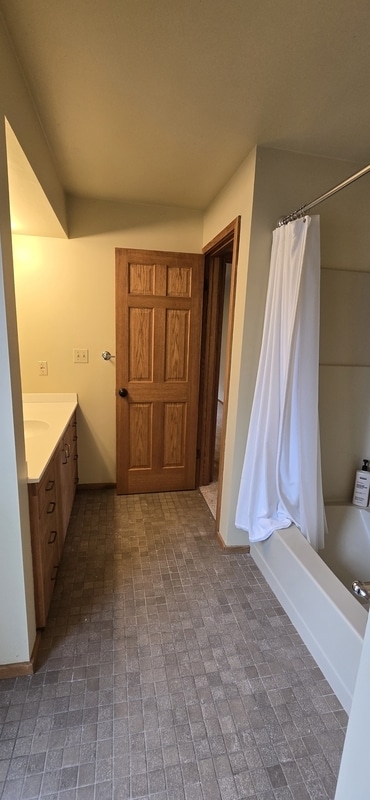 Building Photo - 3033 W Viewmont Wy W
