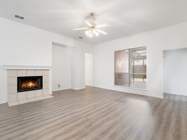 Building Photo - 5705 Frio Dr
