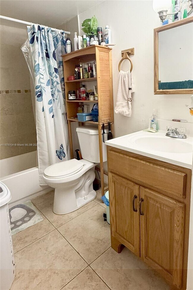 Building Photo - 7405 SW 152nd Ave