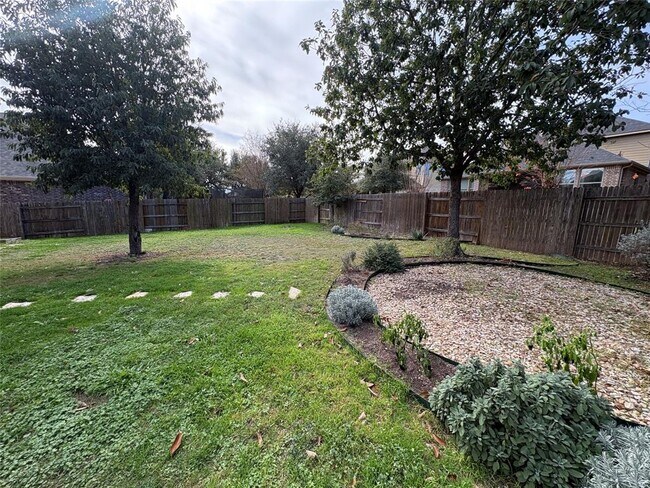 Building Photo - 410 Catalina Ln