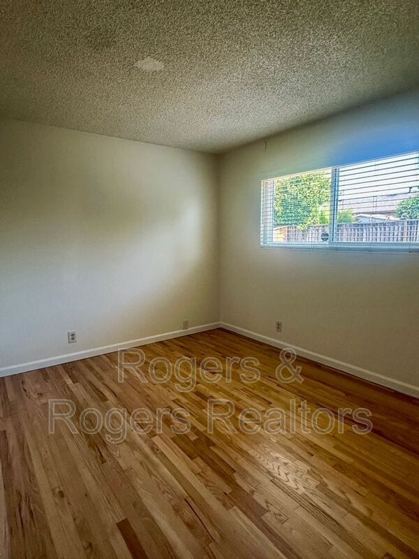 Building Photo - 2663 Westberry Dr