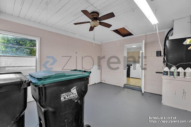 Building Photo - 803 Ellendale Dr