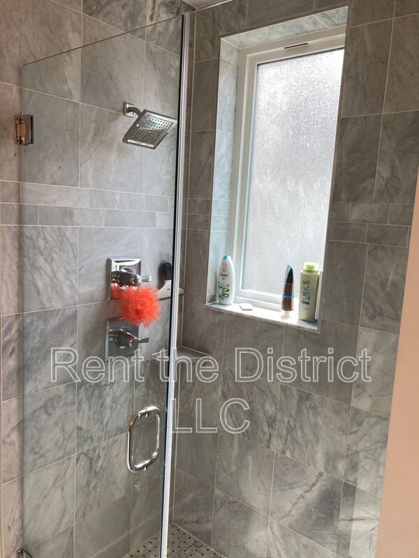 Building Photo - 4126 8th St NW