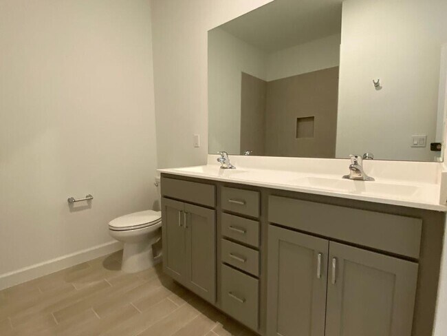 Building Photo - 4946 Navali Dr