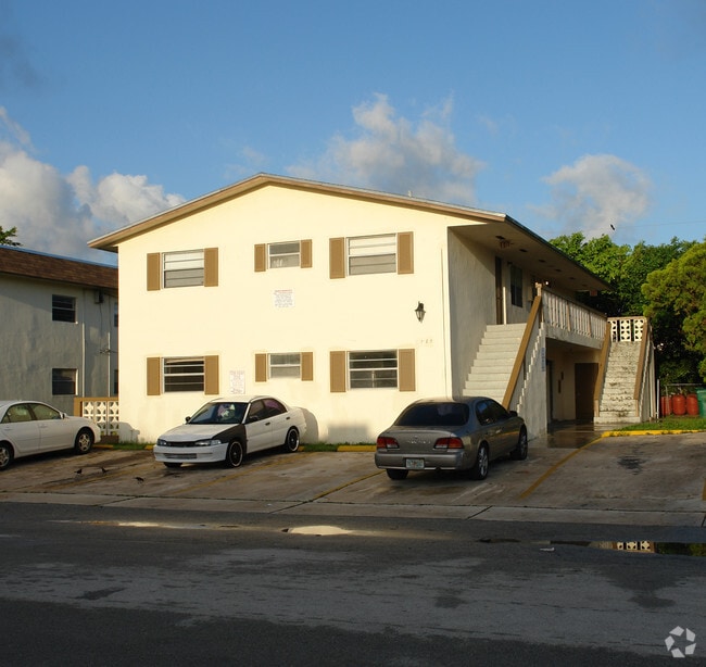 Primary Photo - 3711 SW 59 Terr