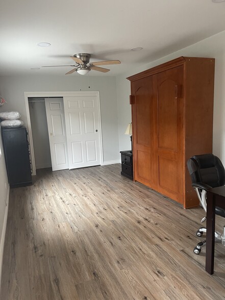 Building Photo - 3713 Rosehedge Dr