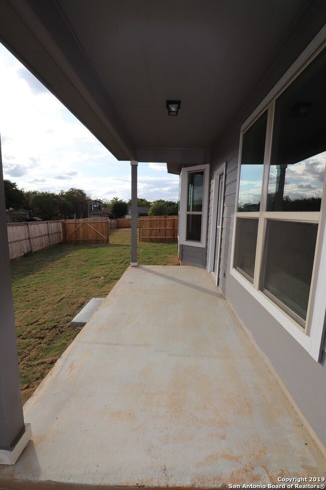 Building Photo - Bella Vista home in Meadow Park! Asbury pl...