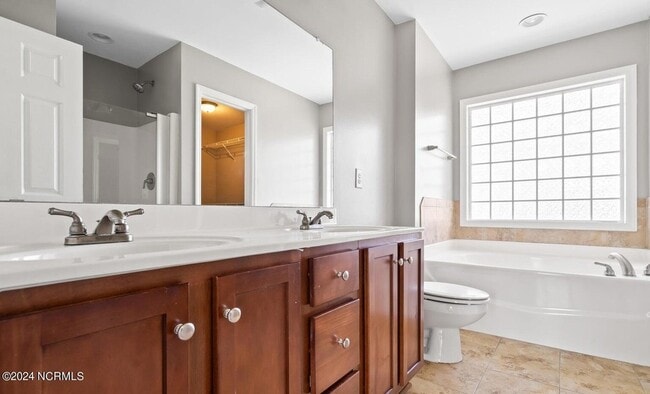 Building Photo - 303 Elk Ct