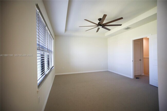 Building Photo - 8293 Cadre Noir Rd