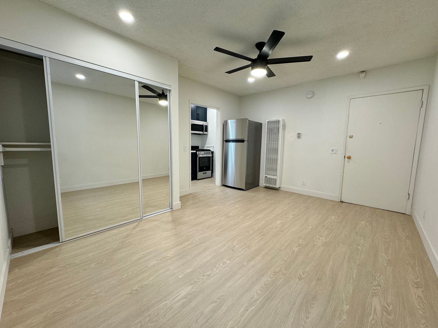 Building Photo - 3623 Keystone Av