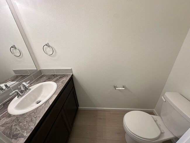 Building Photo - Brand New Post Falls Duplex