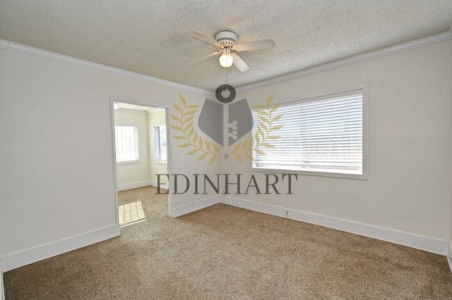 Building Photo - 630 E Dudley Ave