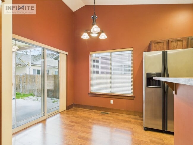 Building Photo - Charming 2-Bedroom, 2-Bath Home in Quiet N...