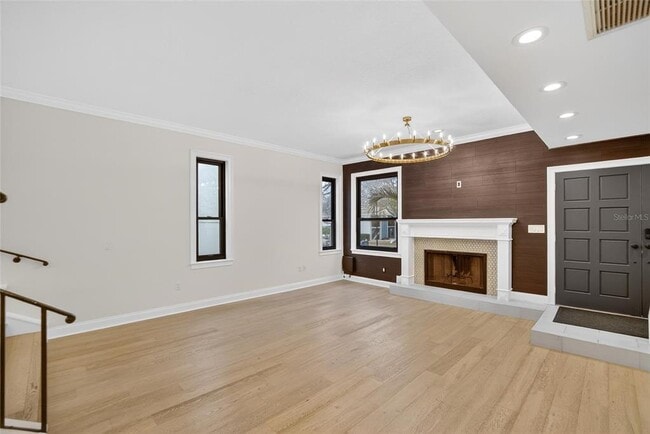 Building Photo - 162 E Davis Blvd