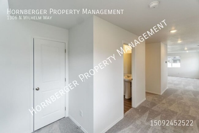 Building Photo - 1306 N Wilhelm Wy