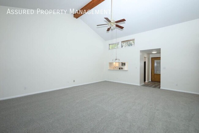 Building Photo - 301 Dryberry Way