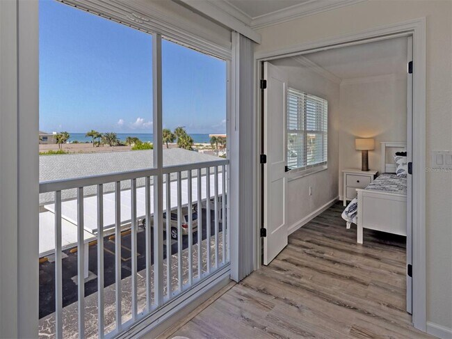 Building Photo - 1400 Tarpon Center Dr