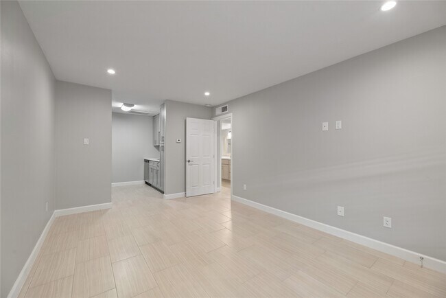 Building Photo - 2250 Bering Dr