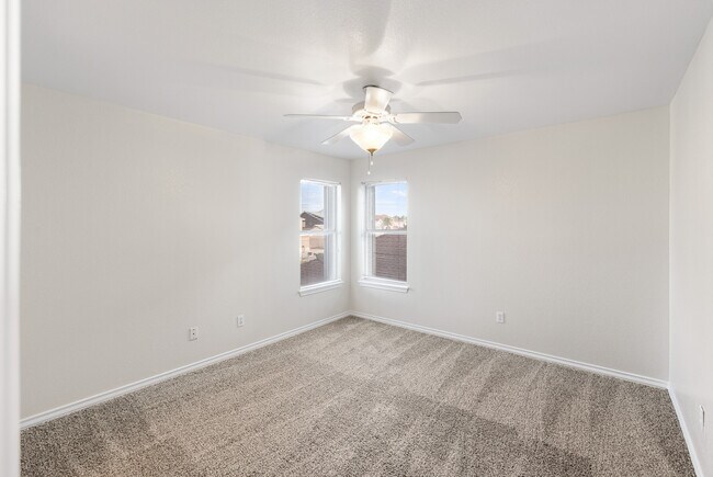Building Photo - 15325 Cartagena Ct