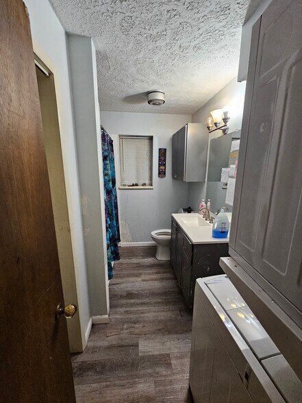 Building Photo - 64 Debra Ln