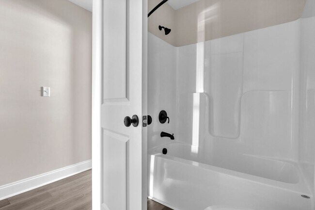 Building Photo - The Landing at Lewis Creek - 4 BED | 2.5 BATH Home!