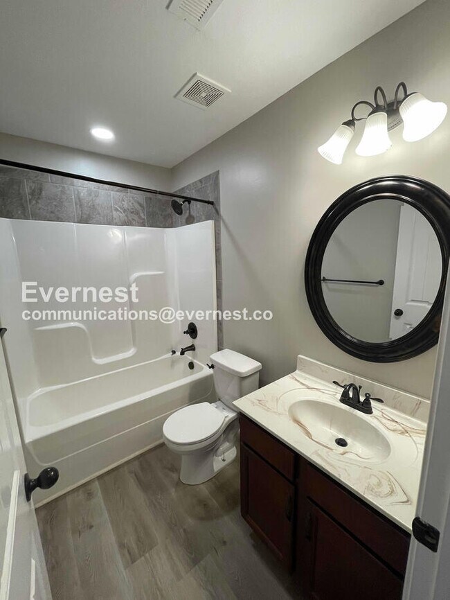 Building Photo - 3393 Wiser Dr