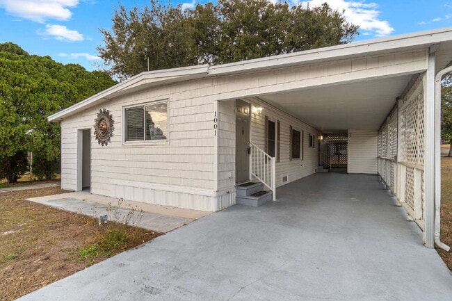 Building Photo - 2BR/2BA Manufactured Home in The Villages