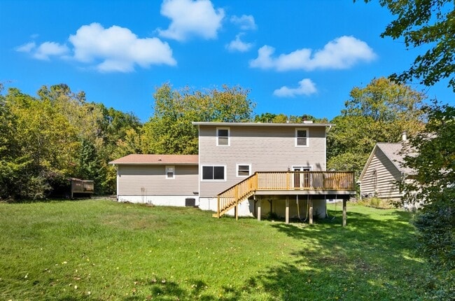 Building Photo - 10118 Lonesome Pine Dr