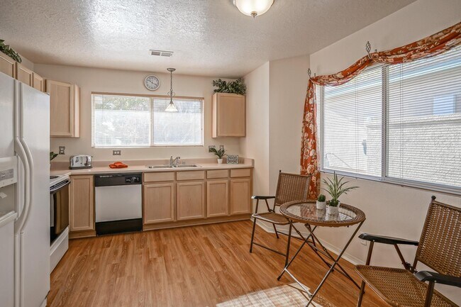 Building Photo - 3146 Chama Meadows Dr NE