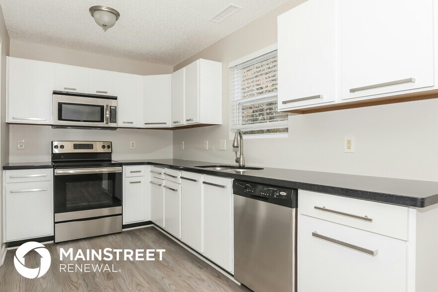 Building Photo - 7050 Sycamore Grove Ct