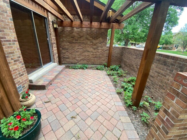 Building Photo - Great Home in the Highlands 360