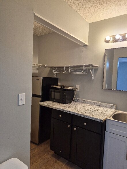 Building Photo - 7782 Mordecai Ct