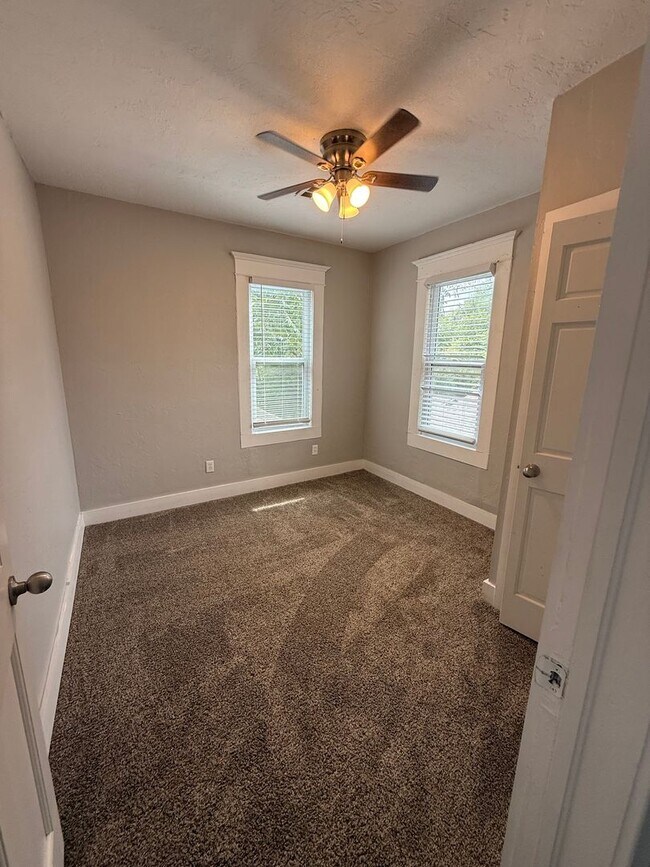 Building Photo - Remodeled Charmer in the Urban Core – Fres...