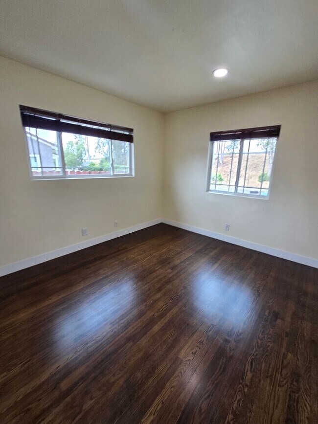 Building Photo - 8154 Potter Ave