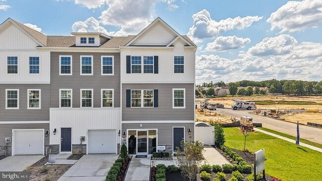 Building Photo - 198 Sandy Rdg Rd