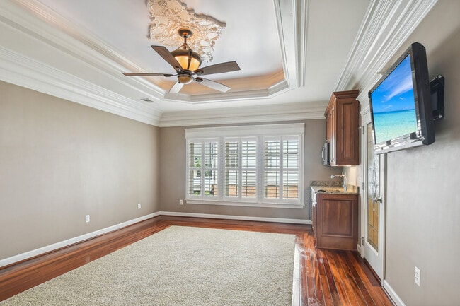 Building Photo - 43286 Canal Creek Pl