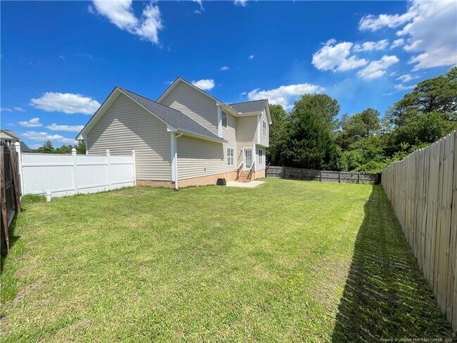 Building Photo - 68 Abigail Way
