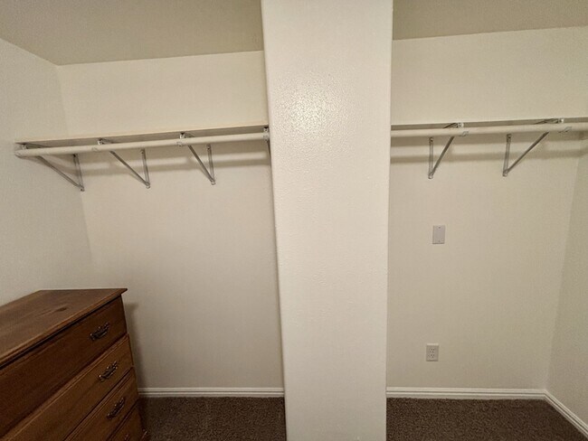 Building Photo - 1643 S State St