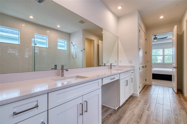 Building Photo - 10407 SW Aquila Wy