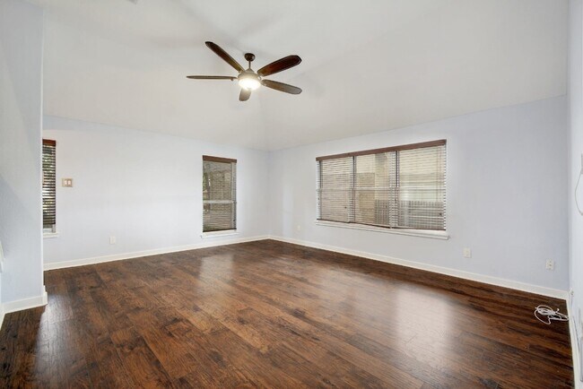 Building Photo - 14311 Kincheloe St