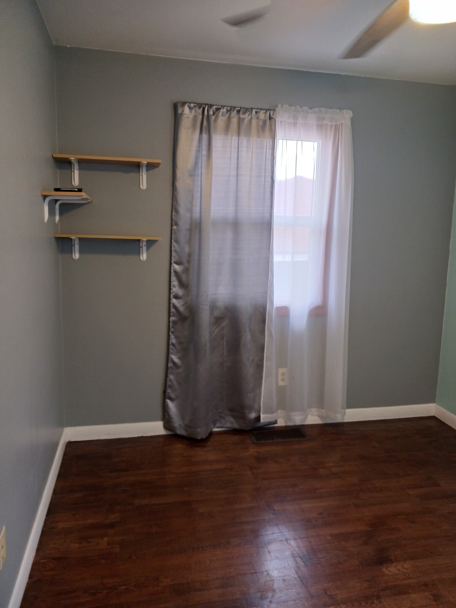 Building Photo - 33 Marshall Dr