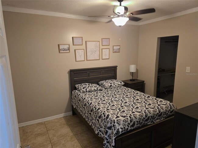 Building Photo - 23737 Lake Ave