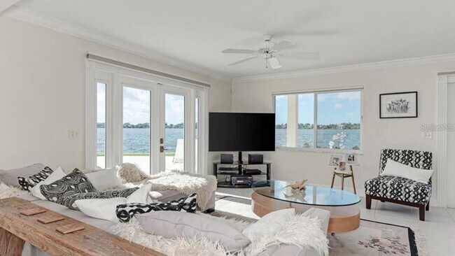Building Photo - 7692 Cove Terrace