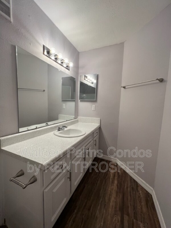 Building Photo - 4732 Walden Cir