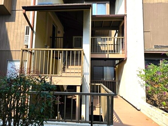 Building Photo - 231 Canal Park Dr