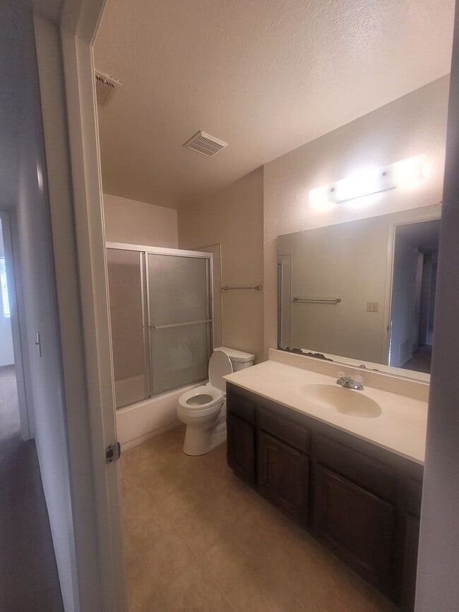 Building Photo - Rosemont area home/great access to Hwy 50