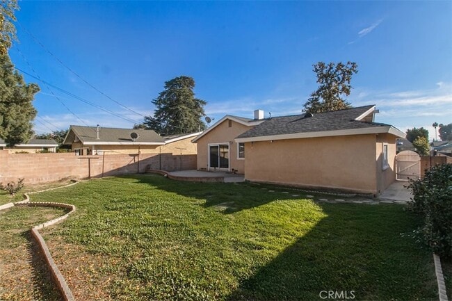 Building Photo - 18639 Liggett St